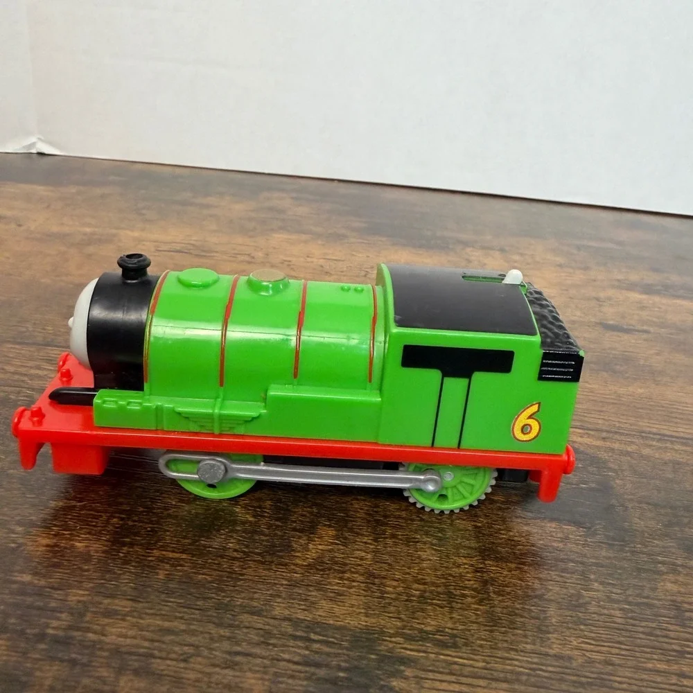Mattel Thomas Friends Percy Motorized Train Engine Green TrackMaster BML07 2013